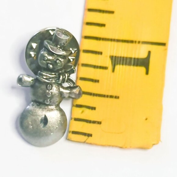 Vintage Pewter Snowman Lapel Pin - Picture 4 of 4